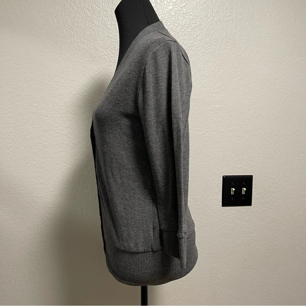 Zenana outfitters cardigan sweater heather grey color w brass-tone buttons LARGE